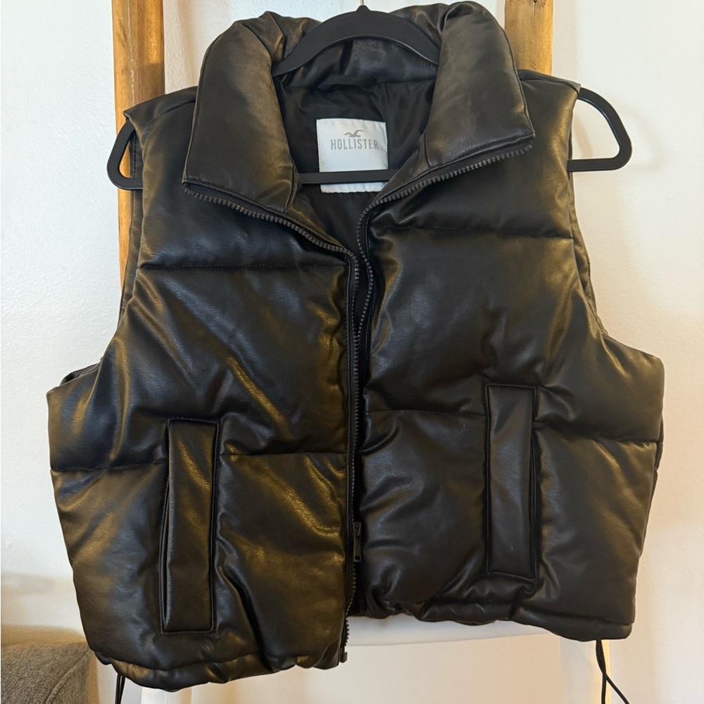 Hollister Black Puffer Vest